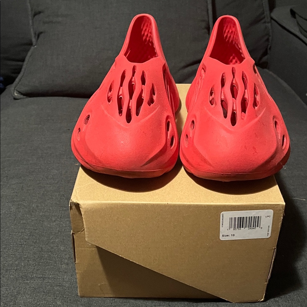 Yeezy Foam Runner Mens size 10